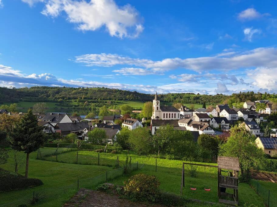 Haus Mit Idyllischem Seeblick Schalkenmehren Extérieur photo